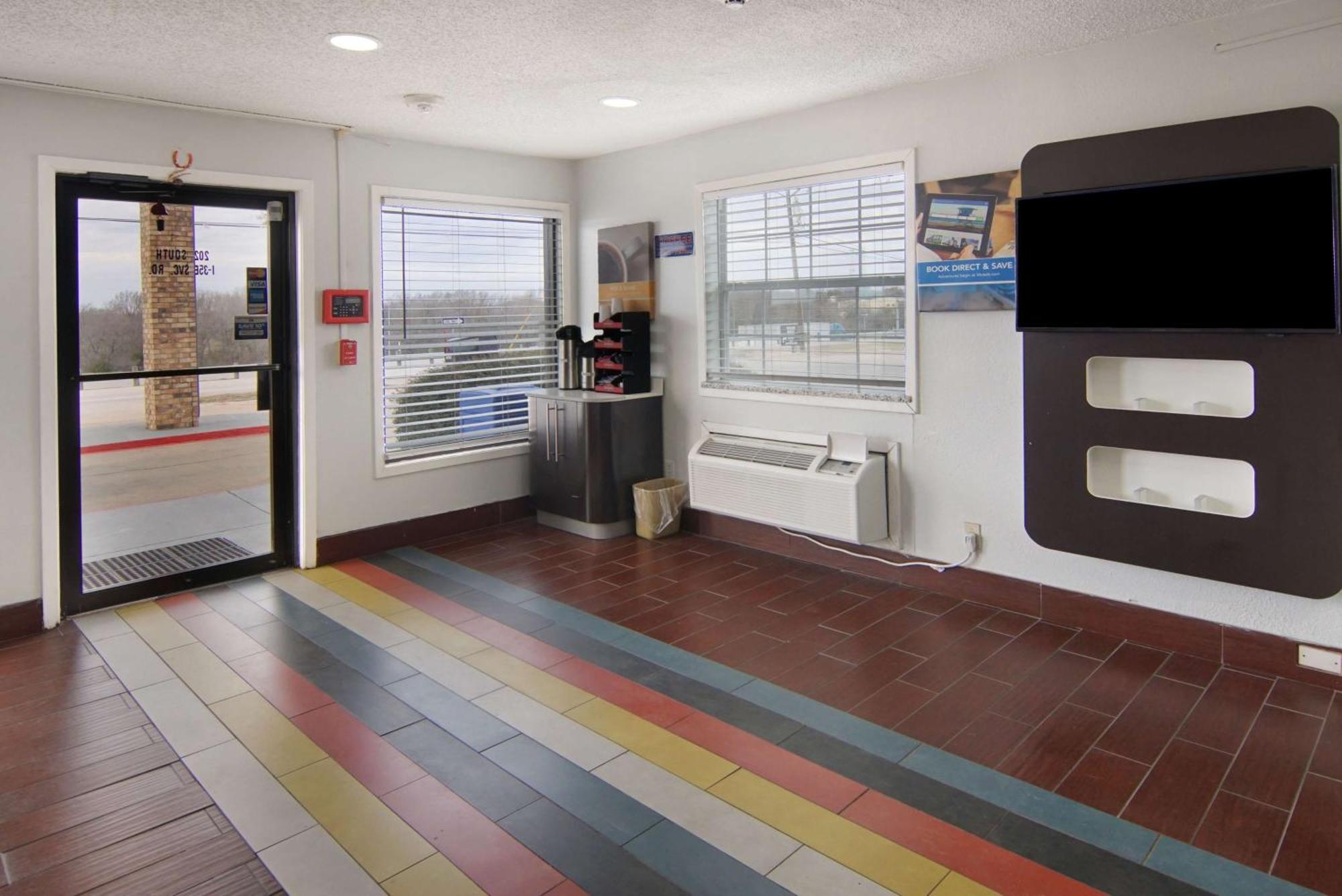 Motel 6-Red Oak, Tx - Dallas Eksteriør billede